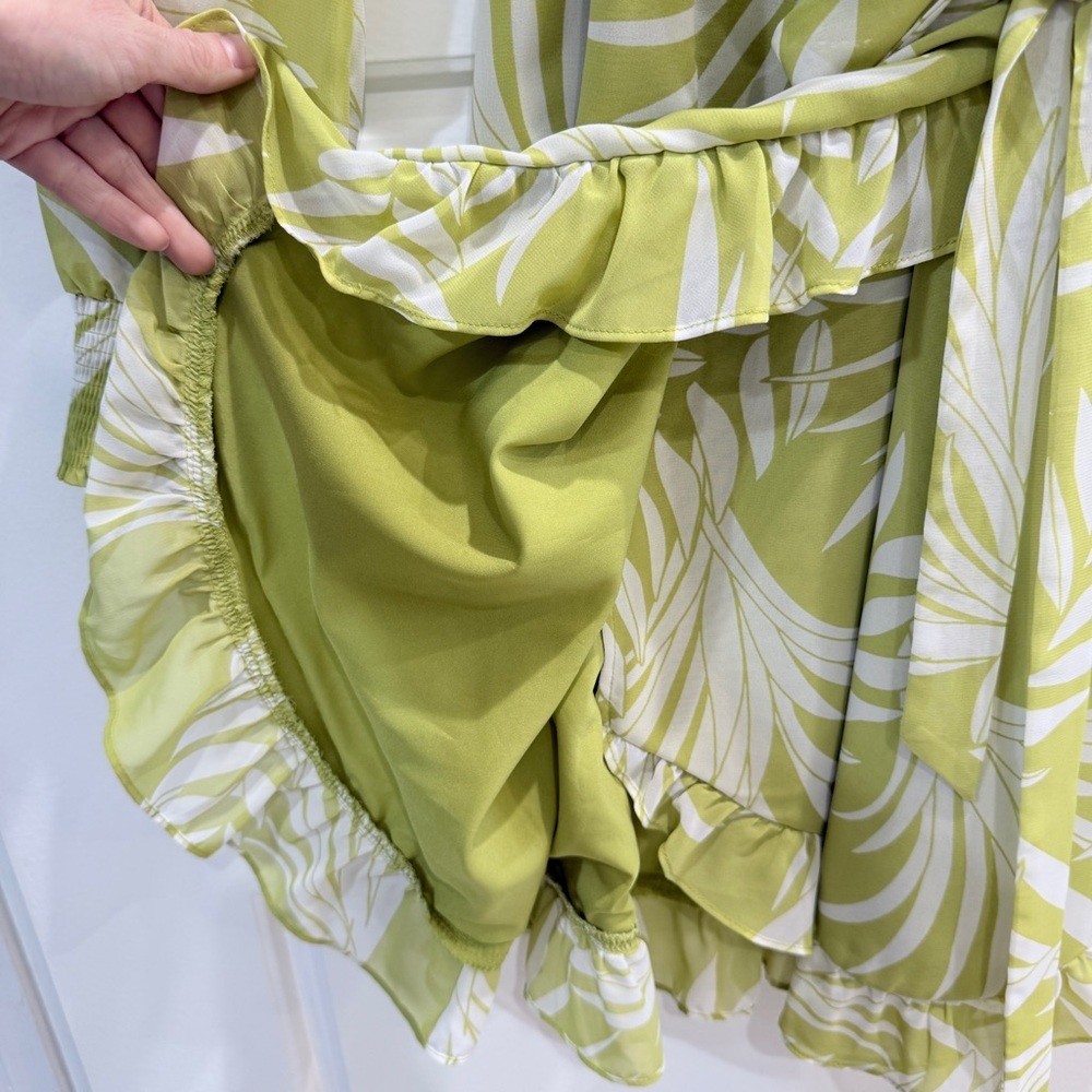 Bar III Tropical Palm Wrap Dress Small - Picture 4 of 9